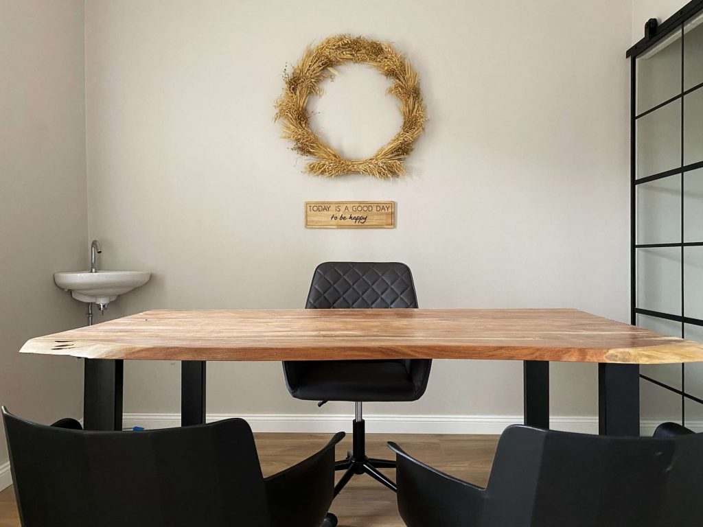 foto-frontale-studio-cooworking-studiwecare-1024x768